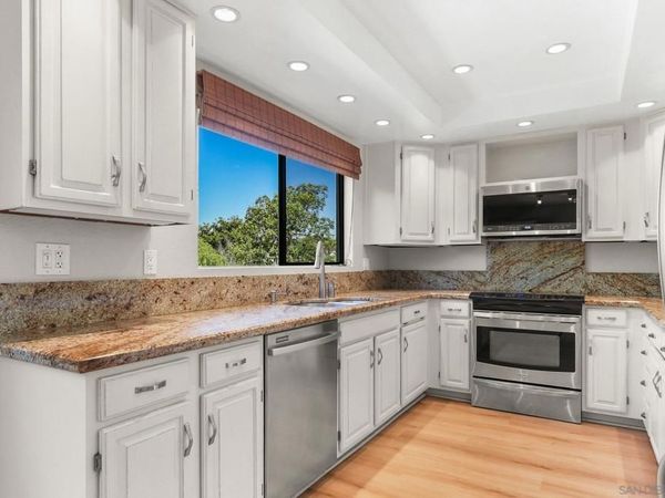 835 E Ave, Unit B, Coronado, CA 92118