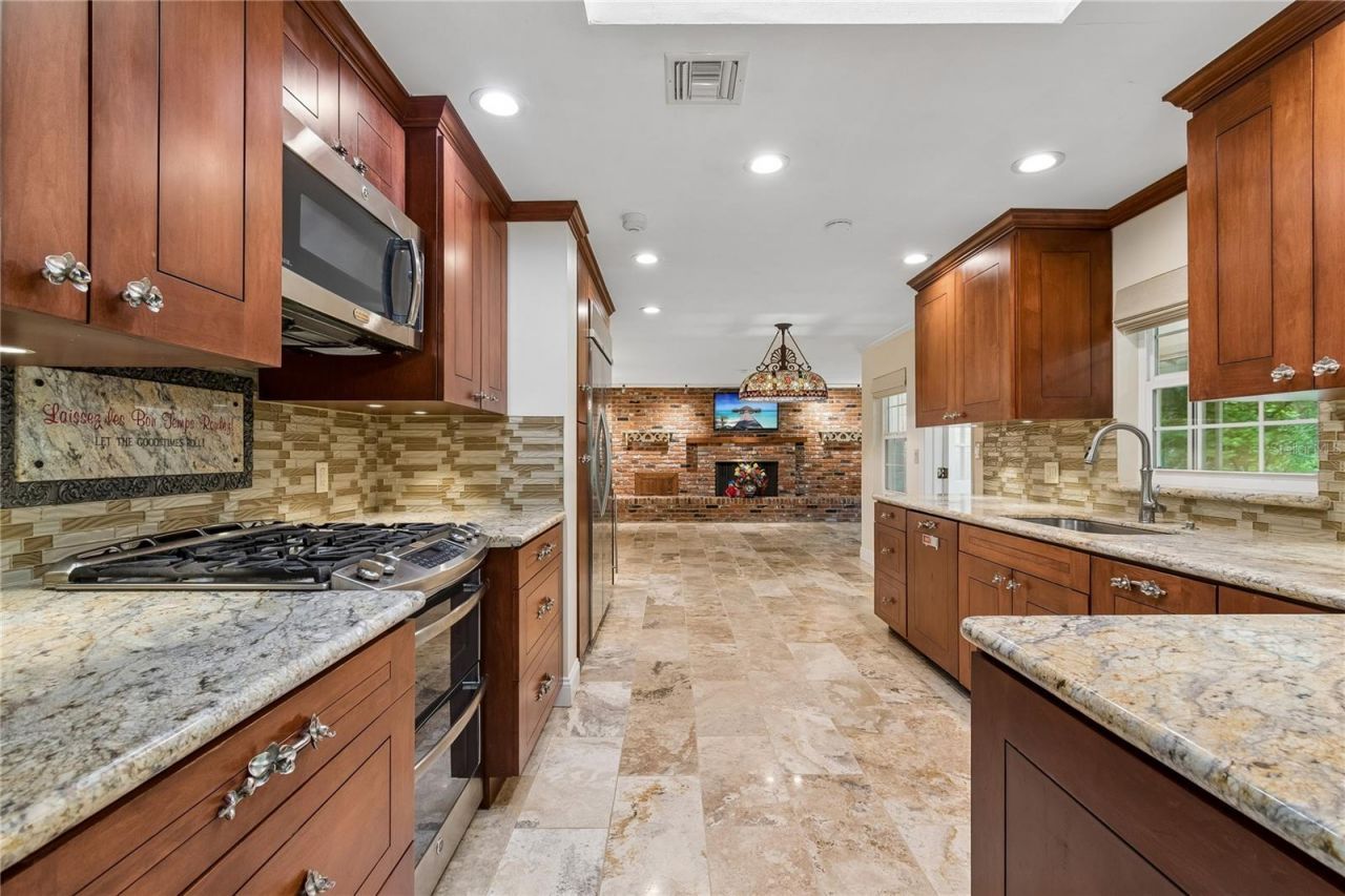 2006 NW 23rd Street, Gainesville, FL 32605 Photo