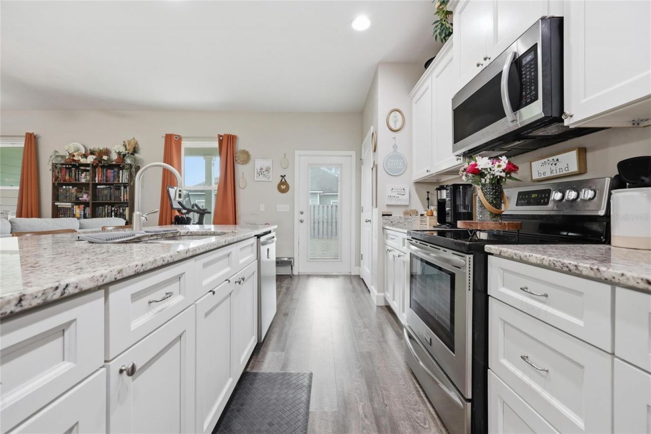 16612 NW 191st Way, High Springs, FL 32643 Photo