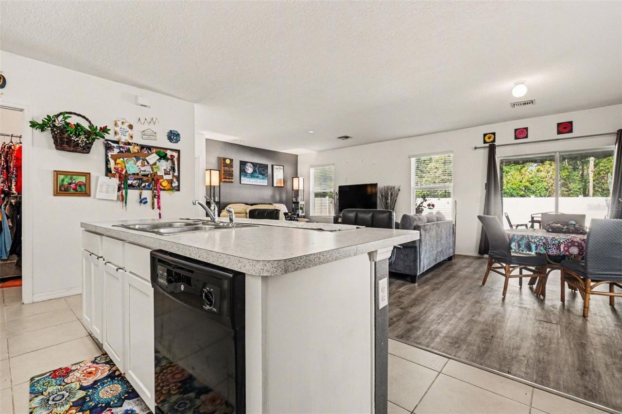 5268 11th Street E, Bradenton, FL 34203 Photo