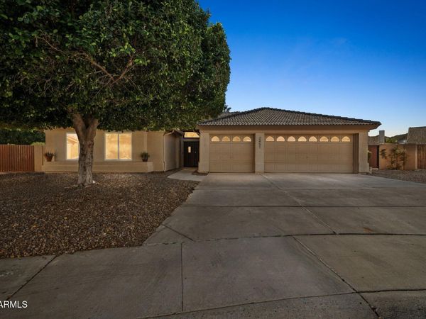 2451 E DRY CREEK Road, Phoenix, AZ 85048