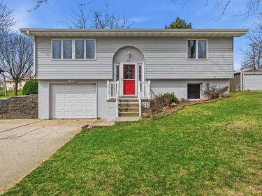 1913 20TH Street, HARLAN, IA 51537