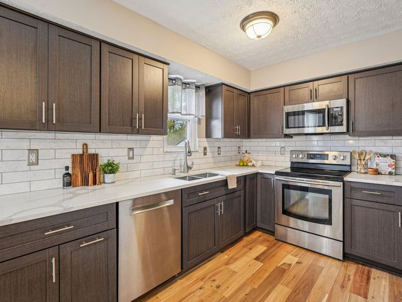 521 Long Street , Ashville, OH 43103 Photo 12