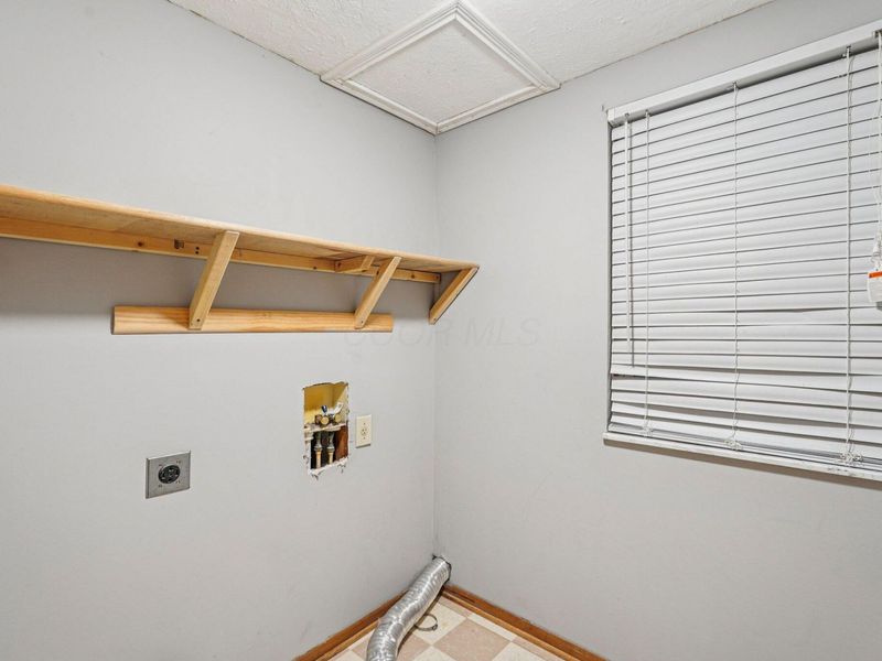 521 Long Street , Ashville, OH 43103 Photo 18