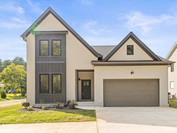 10545 E Brainerd Road, Apison, TN 37302