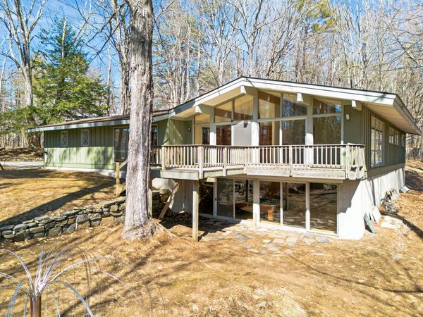 377 Readfield Road , Manchester, ME 04351