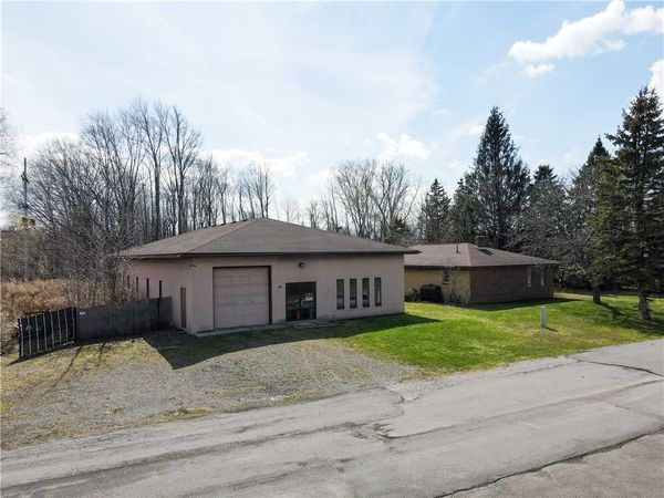 50-60 Ho-Jack Pk Pvt, Rochester, NY 14612