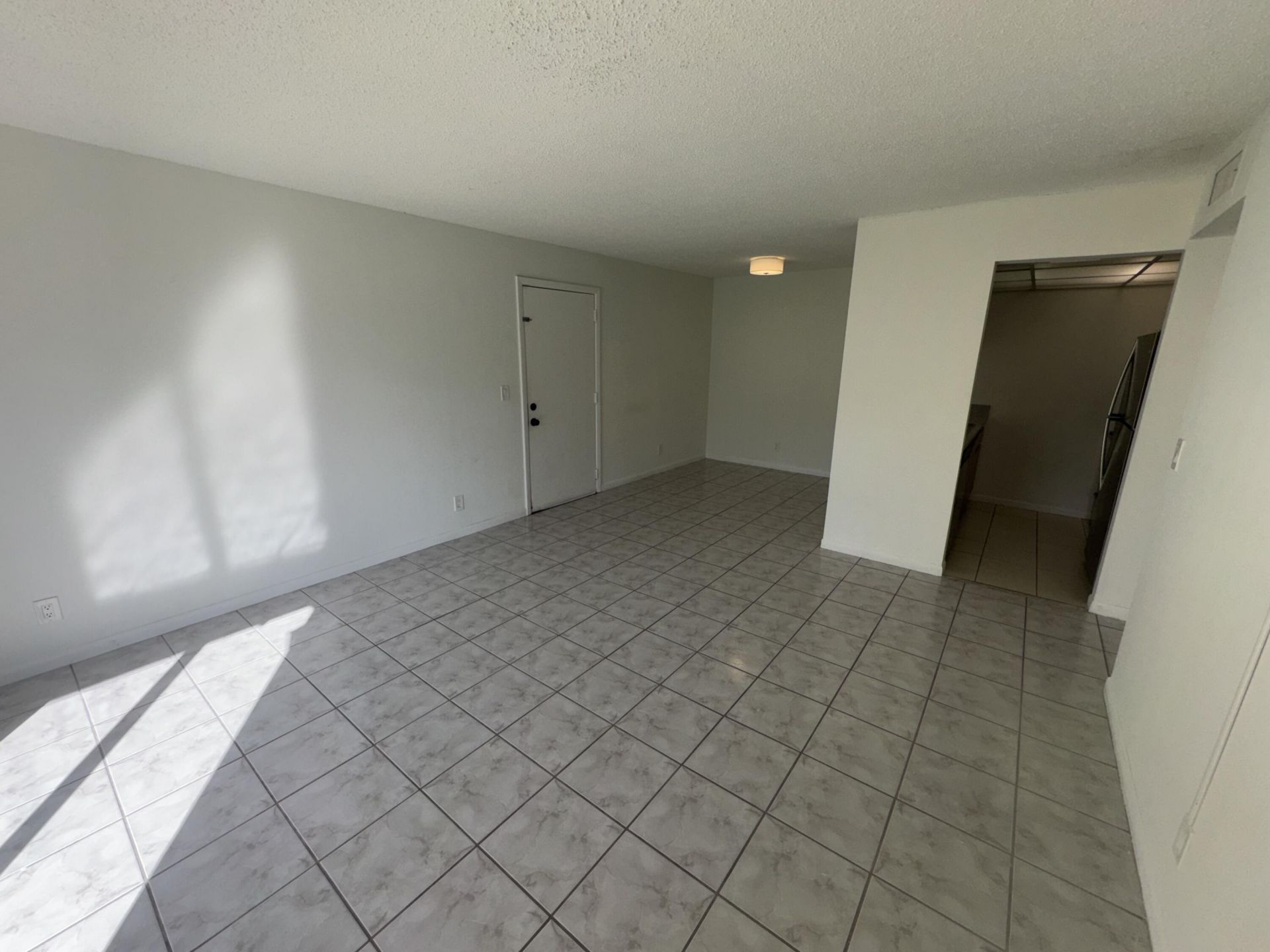 1854 Abbey Road, Unit 102, West Palm Beach, FL 33415 Photo