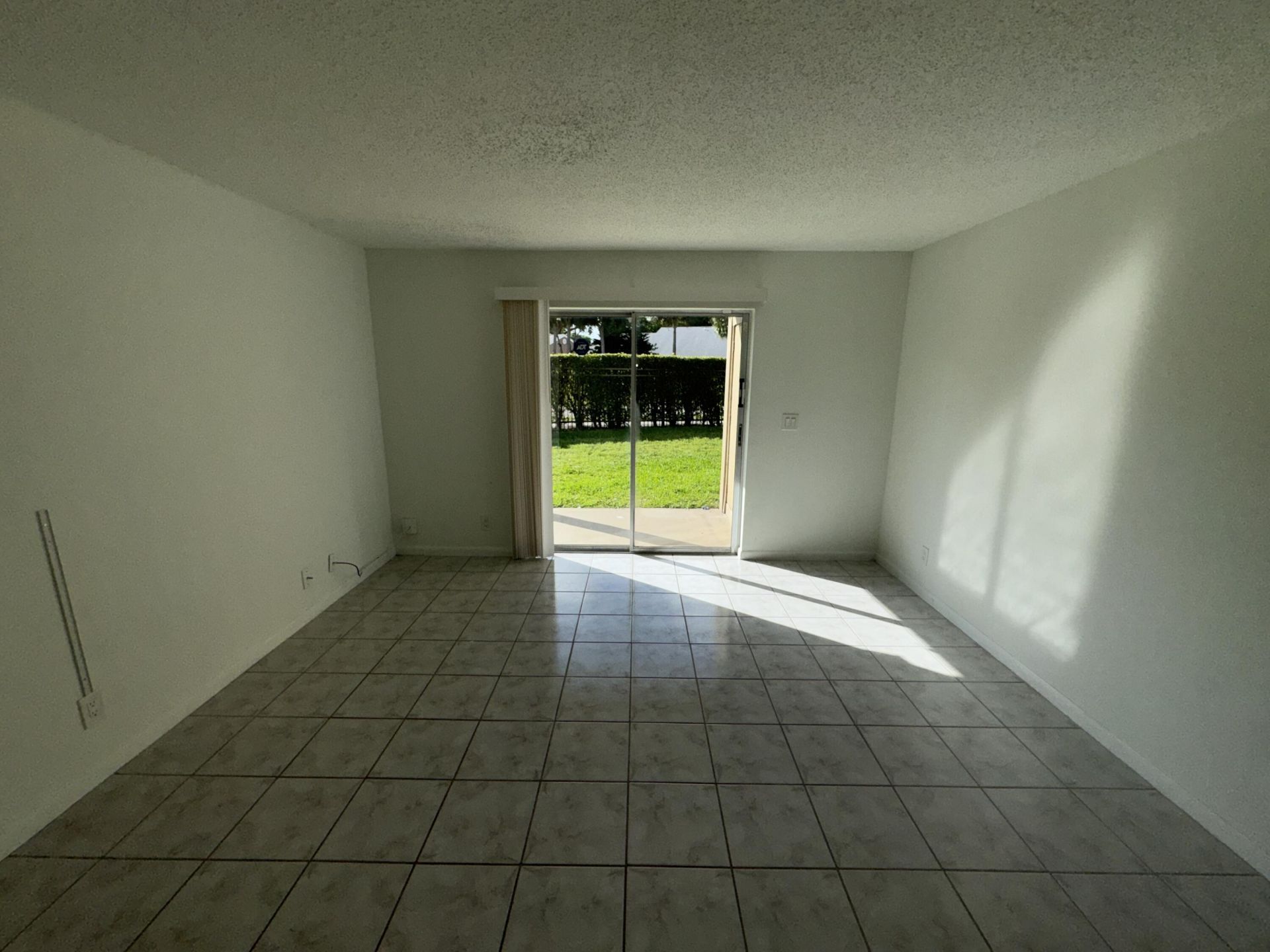 1854 Abbey Road, Unit 102, West Palm Beach, FL 33415 Photo