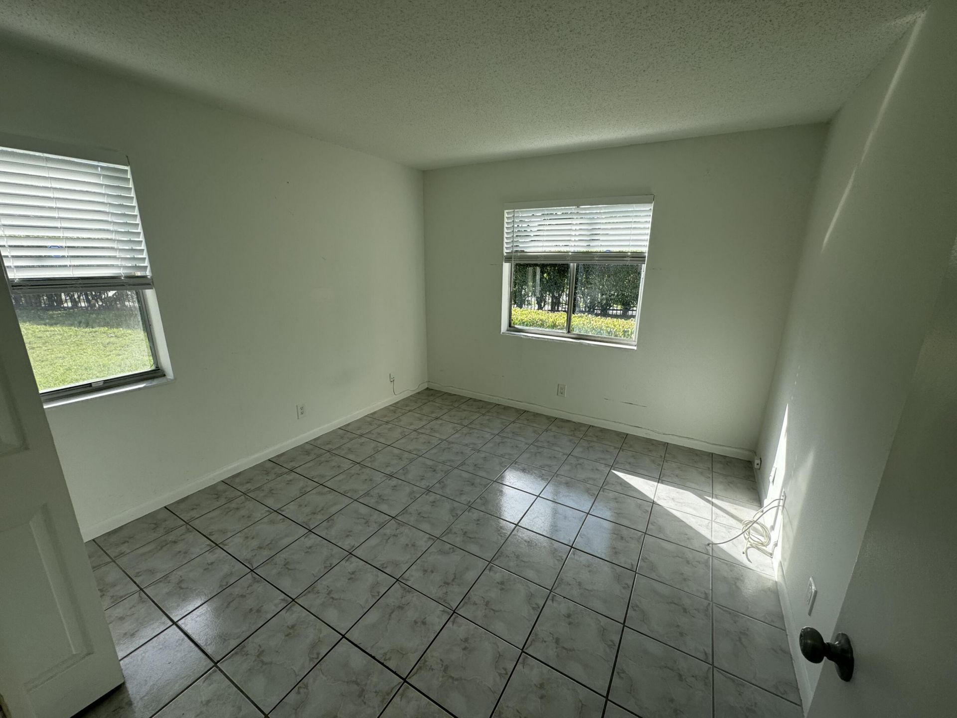 1854 Abbey Road, Unit 102, West Palm Beach, FL 33415 Photo