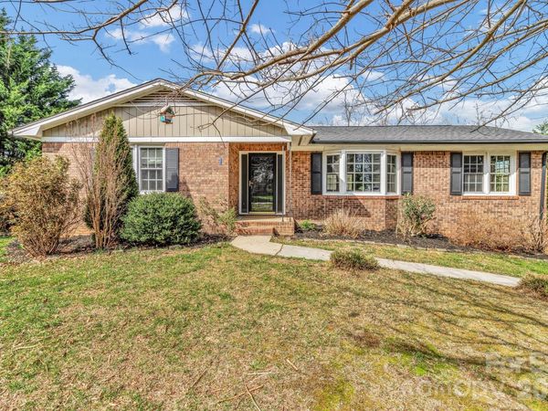 1 Oak Lane, Candler, NC 28715