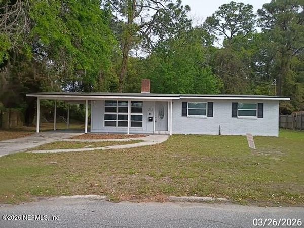 203 RENNE Drive N, Jacksonville, FL 32218