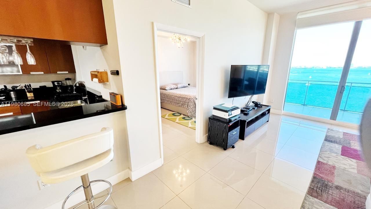 7901 Hispanola Ave, Unit 1611, North Bay Village, FL 33141 Photo