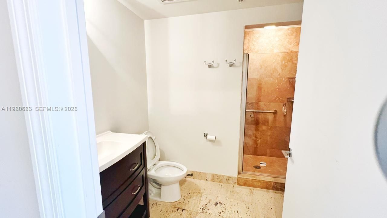 7901 Hispanola Ave, Unit 1611, North Bay Village, FL 33141 Photo