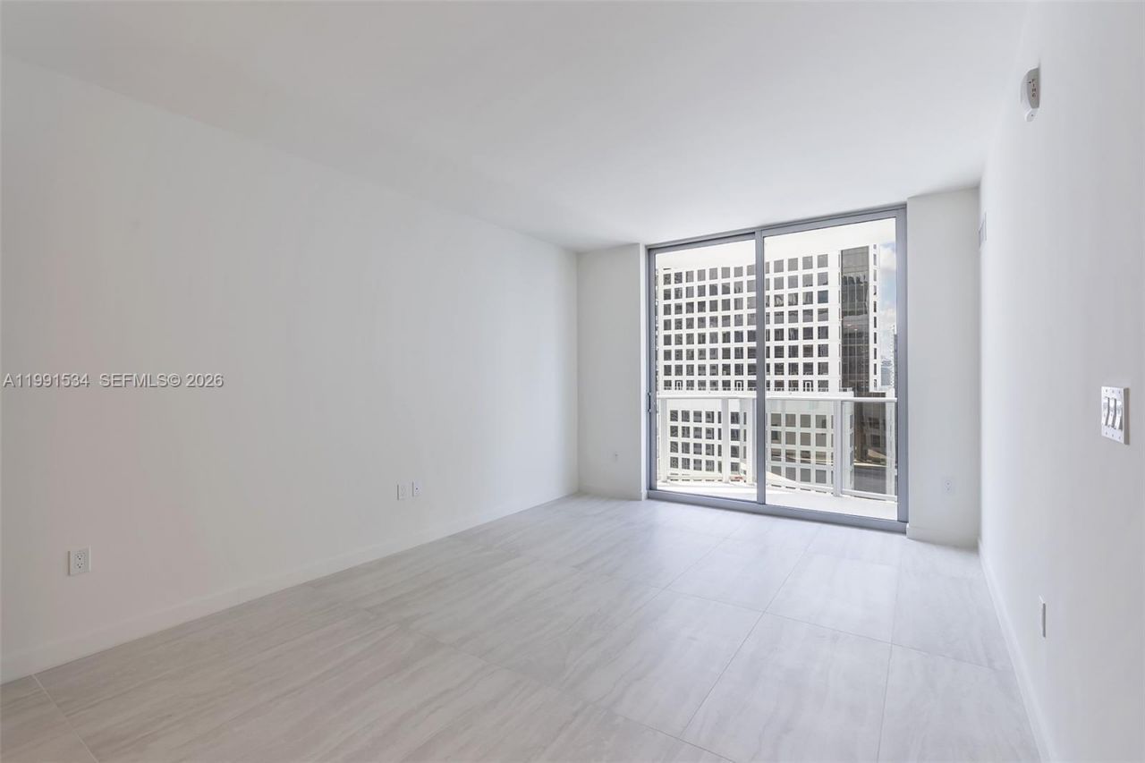 77 SE 5th Street , Unit 2403, Miami, FL 33131 Photo