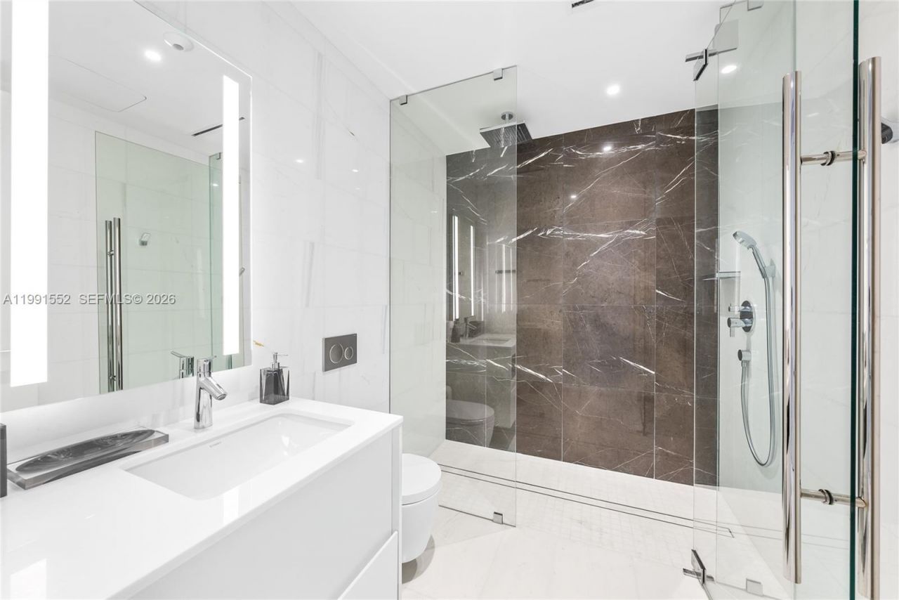 300 Biscayne Boulevard Way , Unit 901E, Miami, FL 33131 Photo