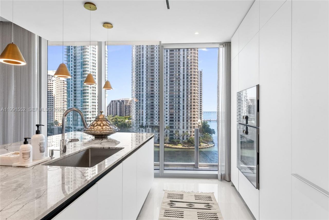 300 Biscayne Boulevard Way , Unit 901E, Miami, FL 33131 Photo