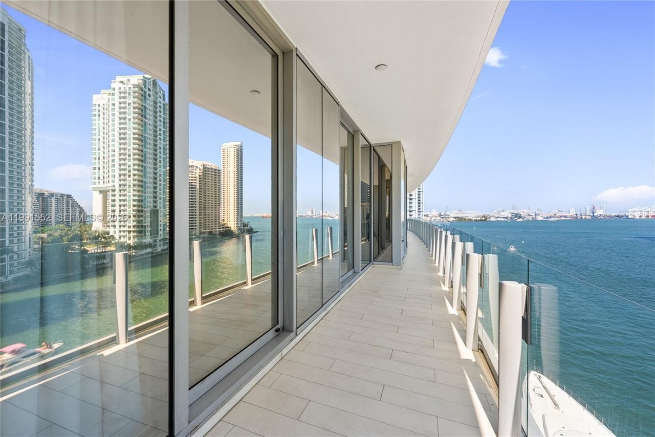 300 Biscayne Boulevard Way , Unit 901E, Miami, FL 33131 Photo
