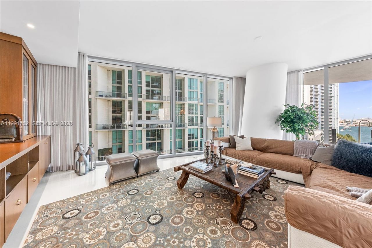 300 Biscayne Boulevard Way , Unit 901E, Miami, FL 33131 Photo