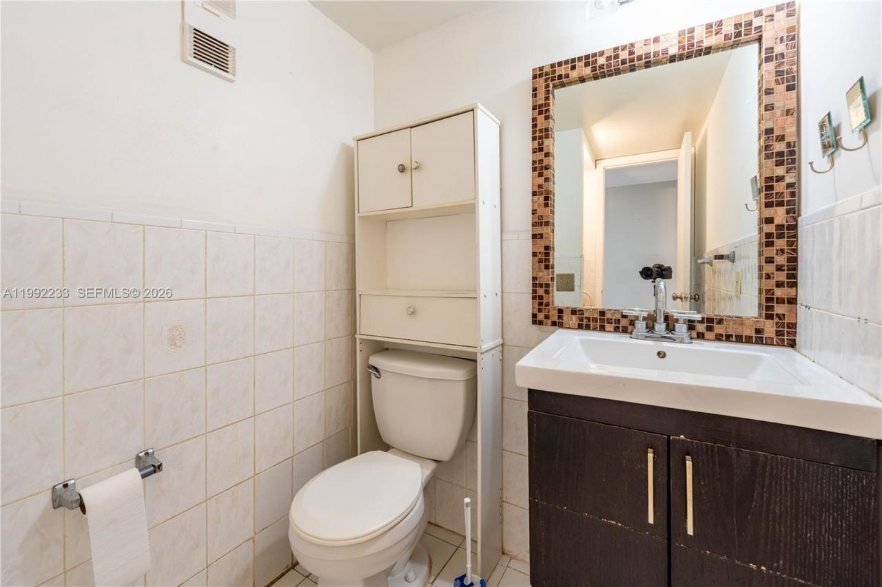 250 NW 107th Ave , Unit 205, Miami, FL 33172 Photo