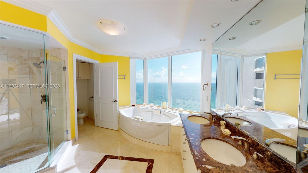 17555 Collins Ave , Unit 2601, Sunny Isles Beach, FL 33160 Photo