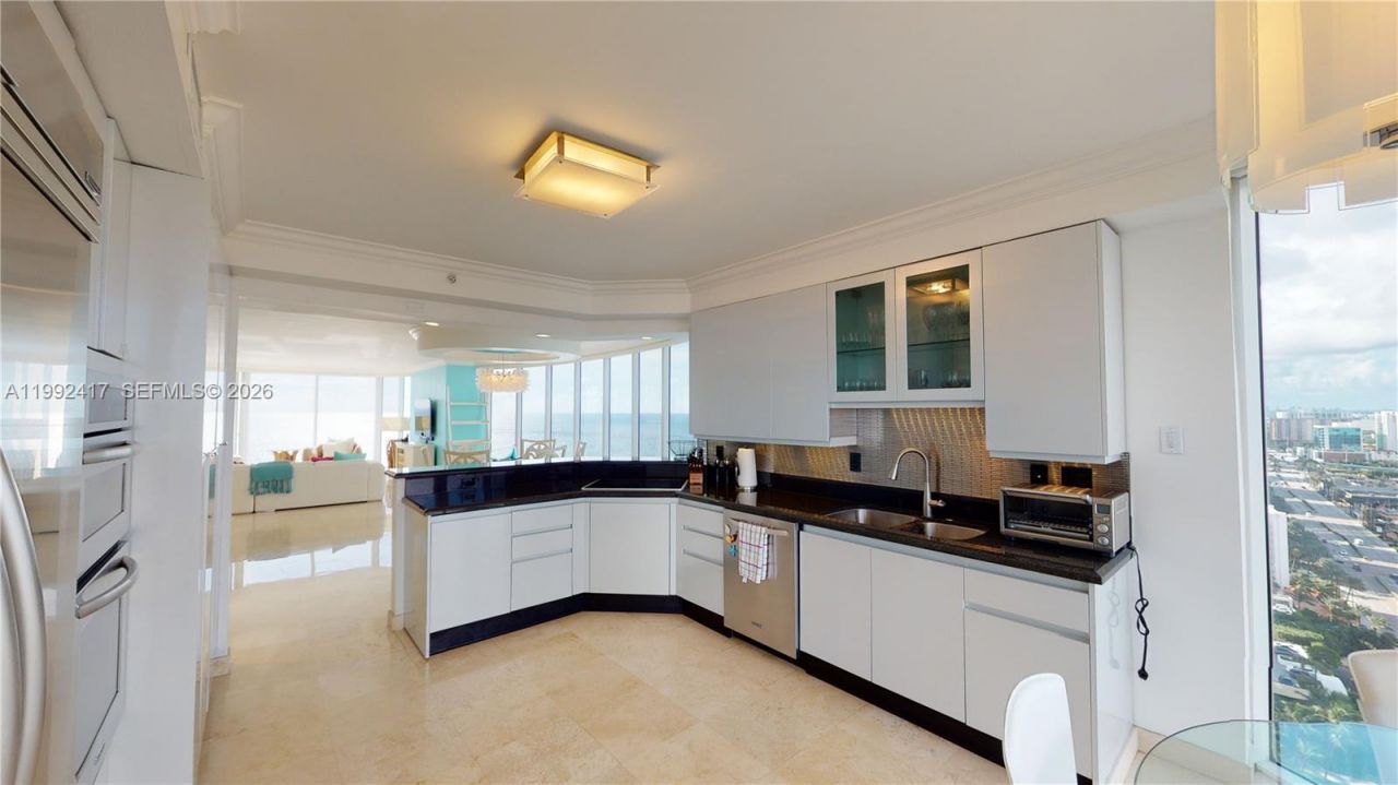 17555 Collins Ave , Unit 2601, Sunny Isles Beach, FL 33160 Photo