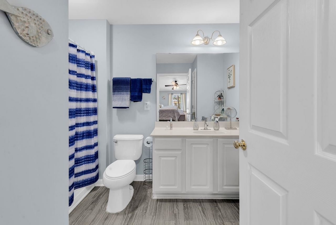 4845 Meadowsweet Dr.  Photo 24