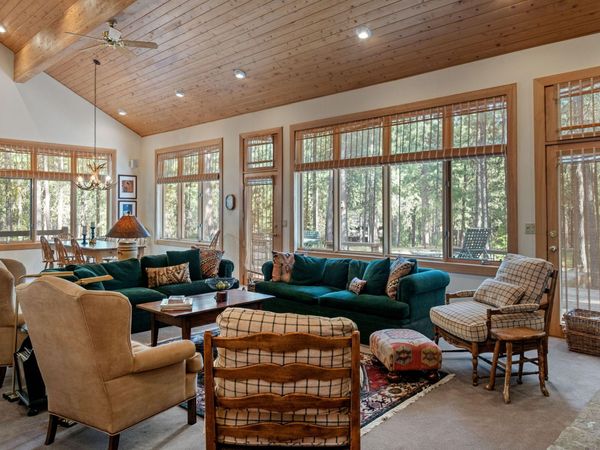 70440 Linnaea Borealis, Unit GM395, Black Butte Ranch, OR 97759