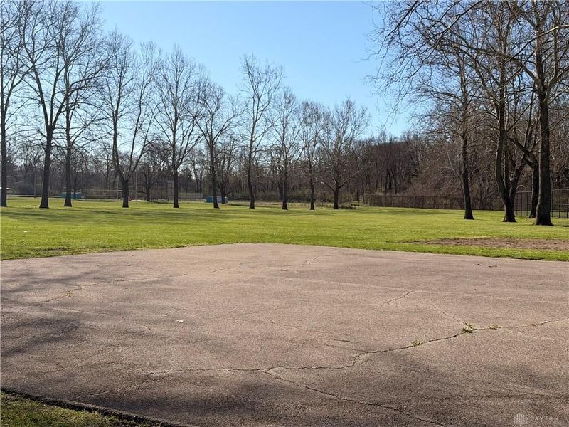 413 Pamela Avenue, Harrison Township, OH 45415 Photo 9