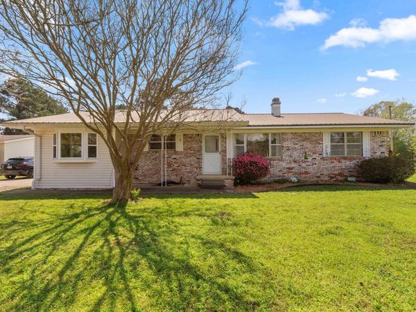 91 E Main St., Greenbrier, AR 72058