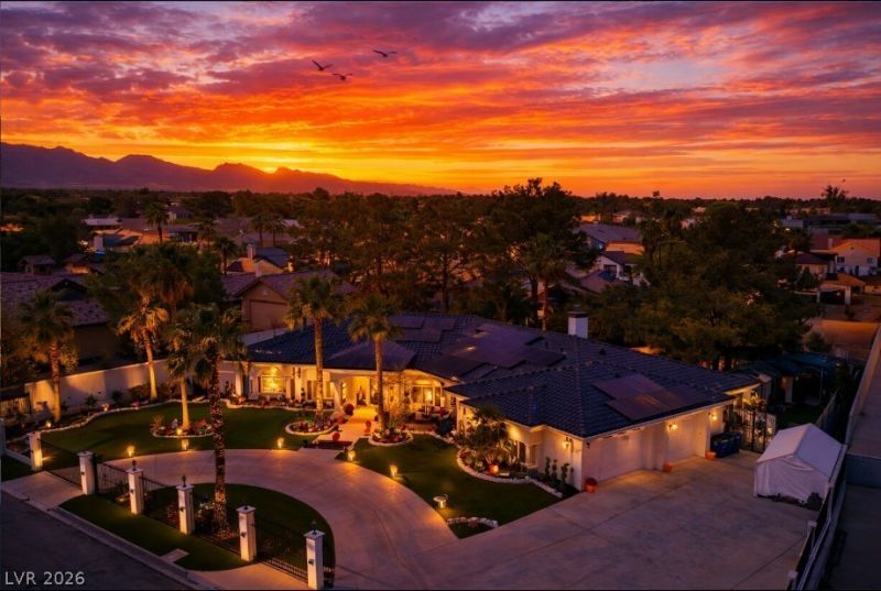 7360 Darby Avenue, Las Vegas, NV 89117 Main Photo