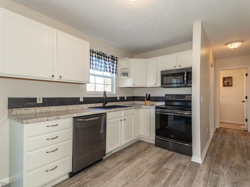 1999 Beringer Place, Harpersfield, OH 44041 Photo 12