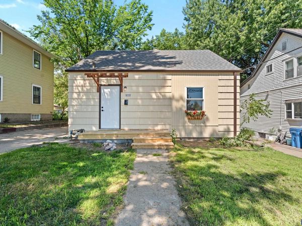 413 S West Ave, Sioux Falls, SD 57104