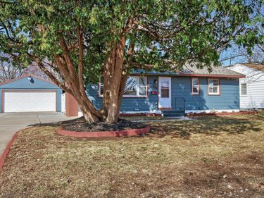 5657 Maryland Avenue N, Crystal, MN 55428