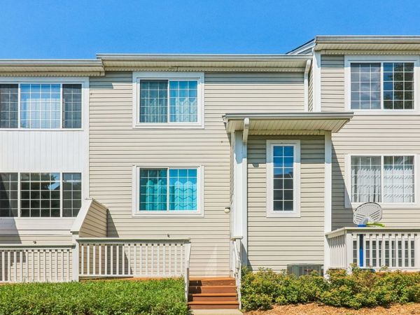 47 S Treehouse Lane , Round Lake, IL 60073