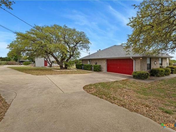 261 County Road 4963 , Kempner, TX 76539