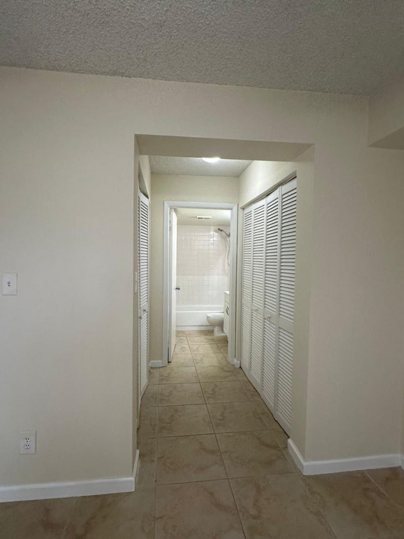 640 S Park Road, Unit 14-4, Hollywood, FL 33021 Photo