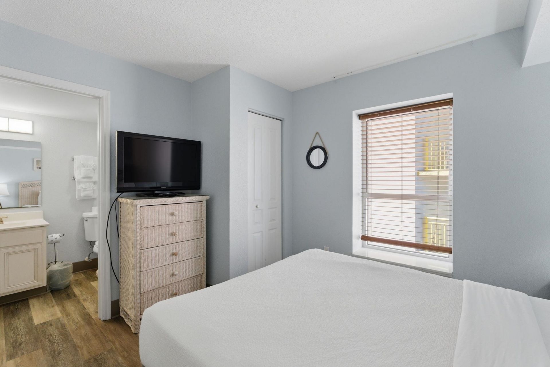 2701 S Ocean Blvd. Photo 20