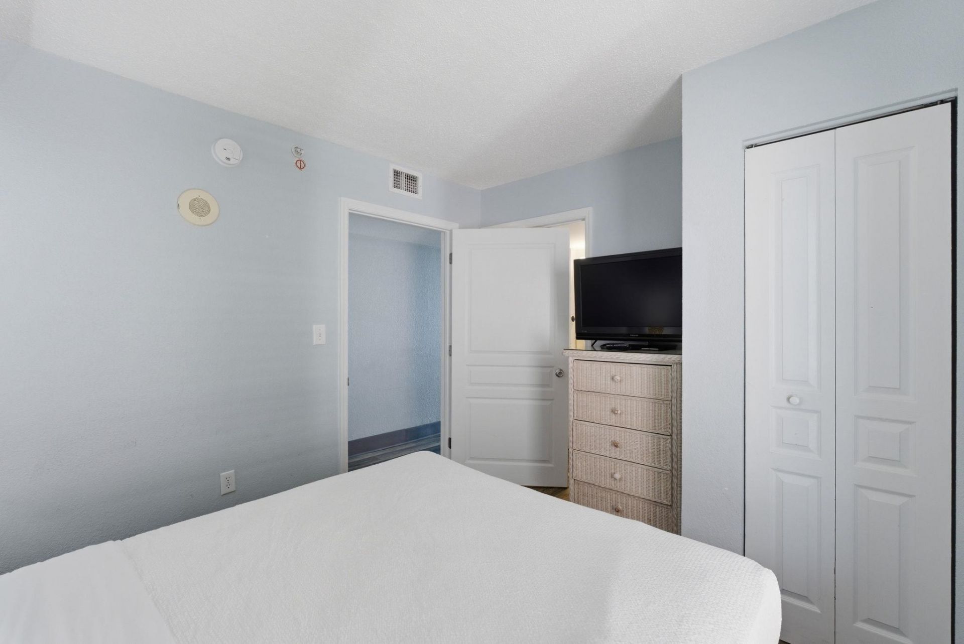 2701 S Ocean Blvd. Photo 21