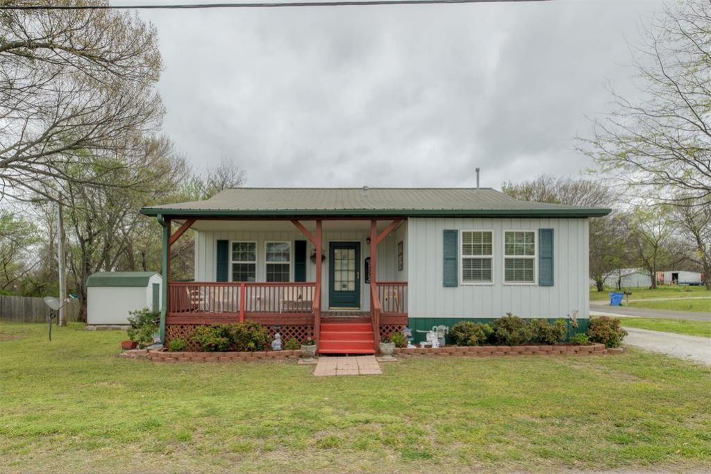 501 NW 7th Street, Checotah, OK 74426 Main Photo