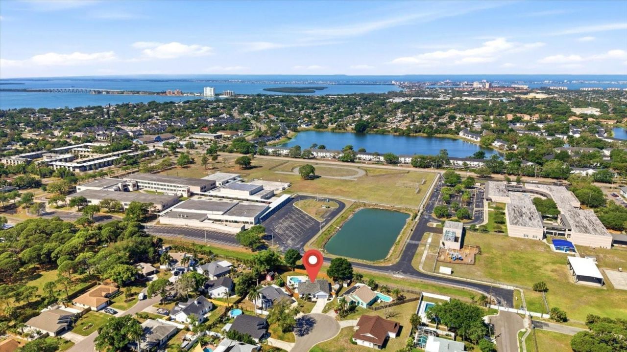 2016 58th Circle S, Saint Petersburg, FL 33712 Photo