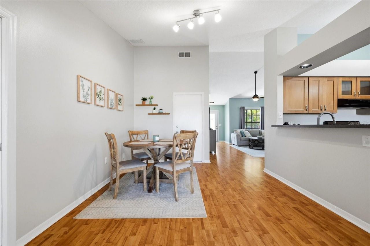 2016 58th Circle S, Saint Petersburg, FL 33712 Photo