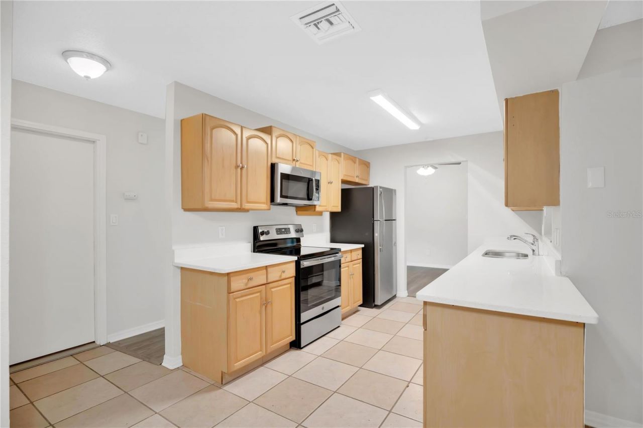 1050 Dishman Loop, Oviedo, FL 32765 Photo