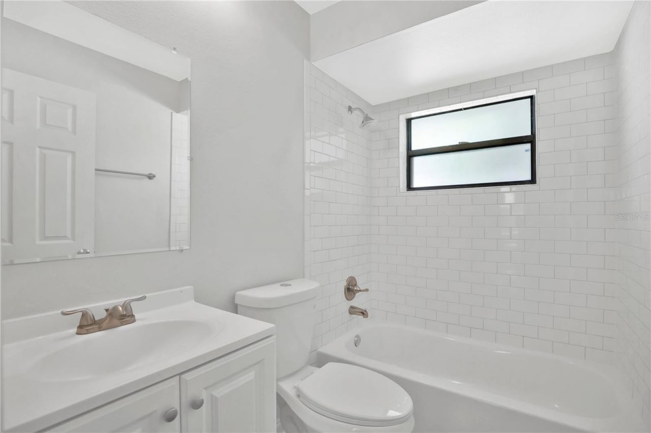 1050 Dishman Loop, Oviedo, FL 32765 Photo