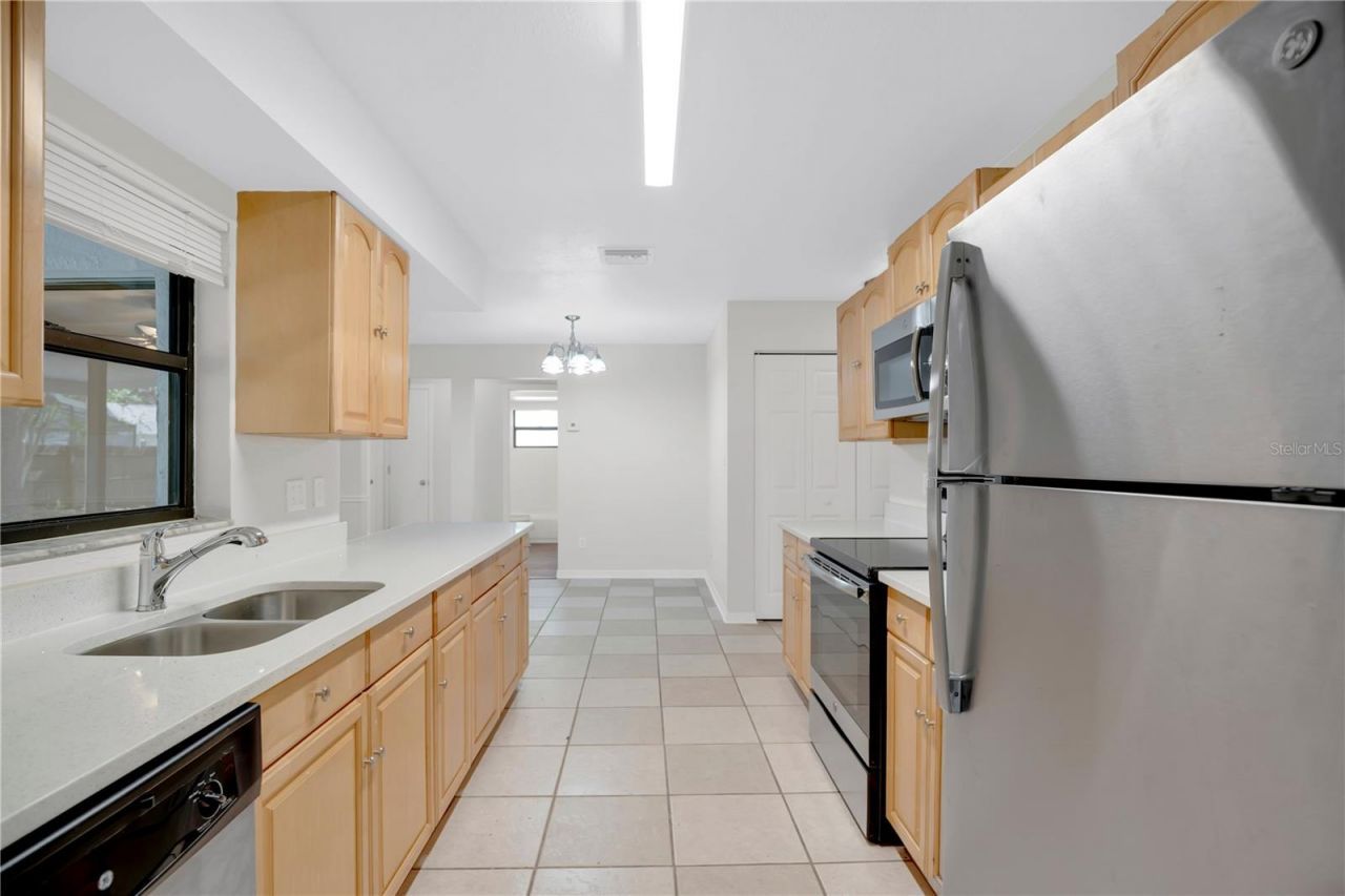 1050 Dishman Loop, Oviedo, FL 32765 Photo