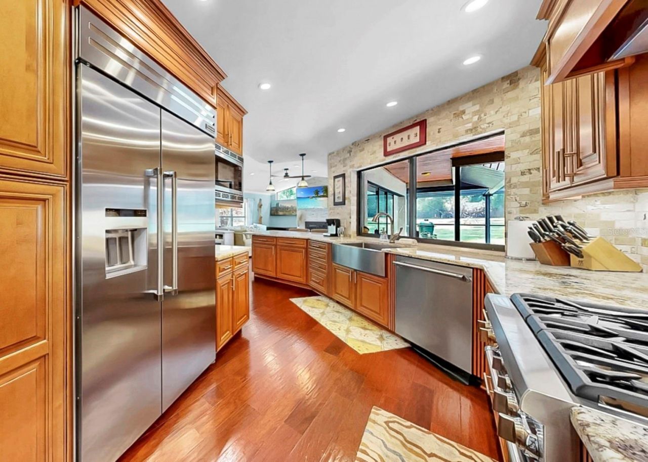 401 Penn National Road, Seffner, FL 33584 Photo