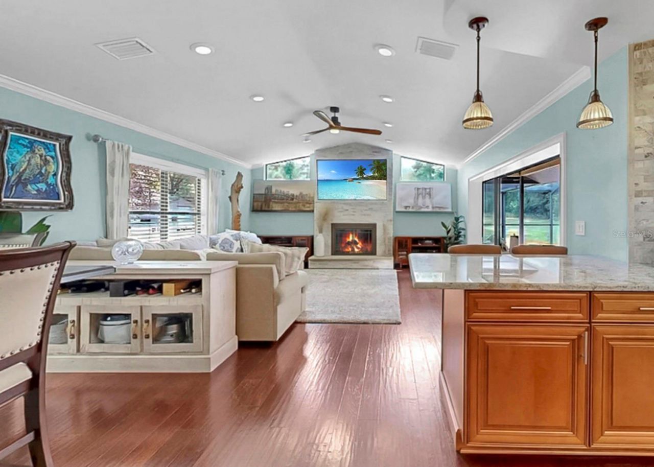 401 Penn National Road, Seffner, FL 33584 Photo