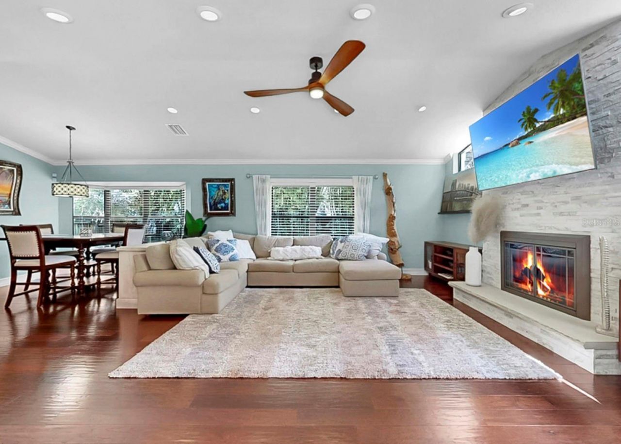 401 Penn National Road, Seffner, FL 33584 Photo