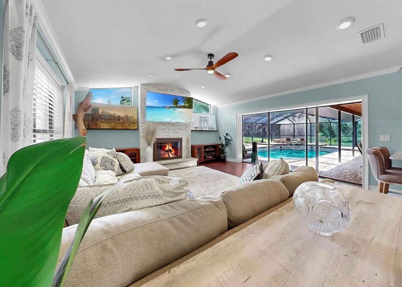 401 Penn National Road, Seffner, FL 33584 Photo