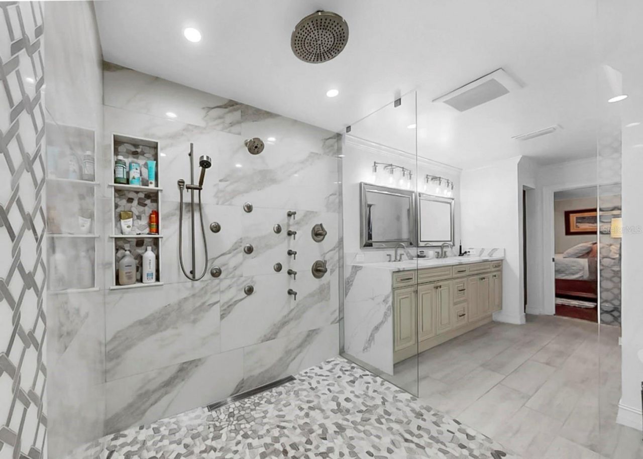 401 Penn National Road, Seffner, FL 33584 Photo